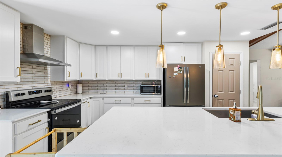 Homosassa, Florida 34446, 3 Bedroom Bedrooms, ,2 Bathroombathrooms,Residential,For Sale,Hollyhock,0,Mfrtb8542462