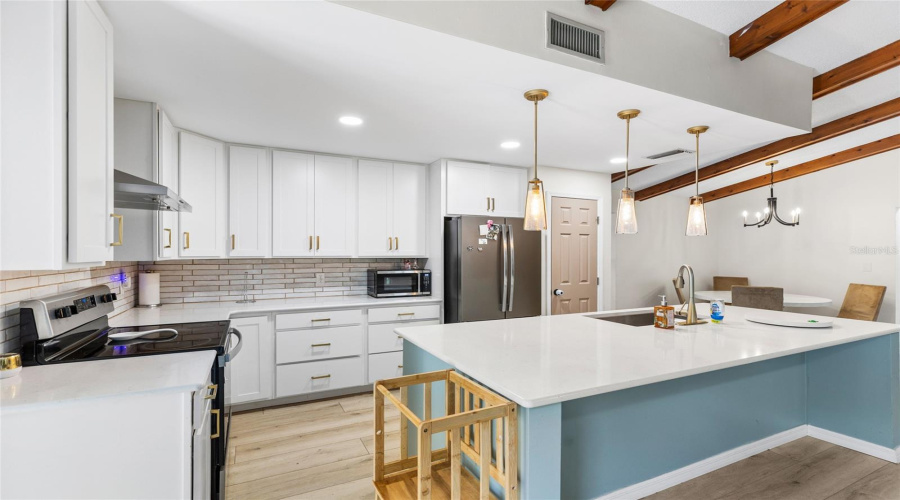 Homosassa, Florida 34446, 3 Bedroom Bedrooms, ,2 Bathroombathrooms,Residential,For Sale,Hollyhock,0,Mfrtb8542462