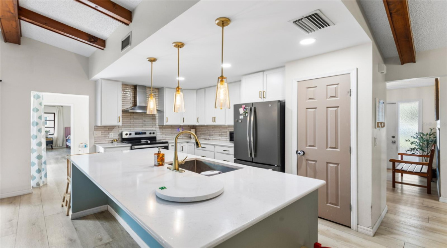 Homosassa, Florida 34446, 3 Bedroom Bedrooms, ,2 Bathroombathrooms,Residential,For Sale,Hollyhock,0,Mfrtb8542462