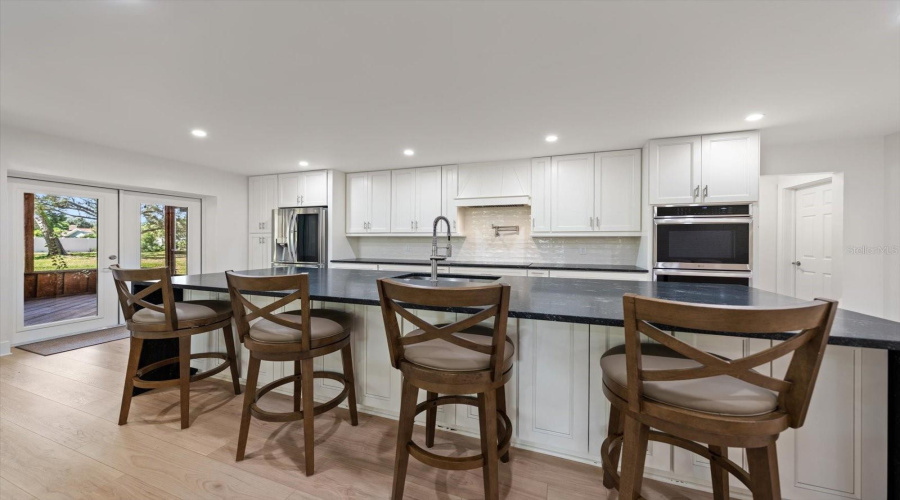 Largo, Florida 33774, 4 Bedroom Bedrooms, ,3 Bathroombathrooms,Residential,For Sale,108Th,0,Mfrtb8542190