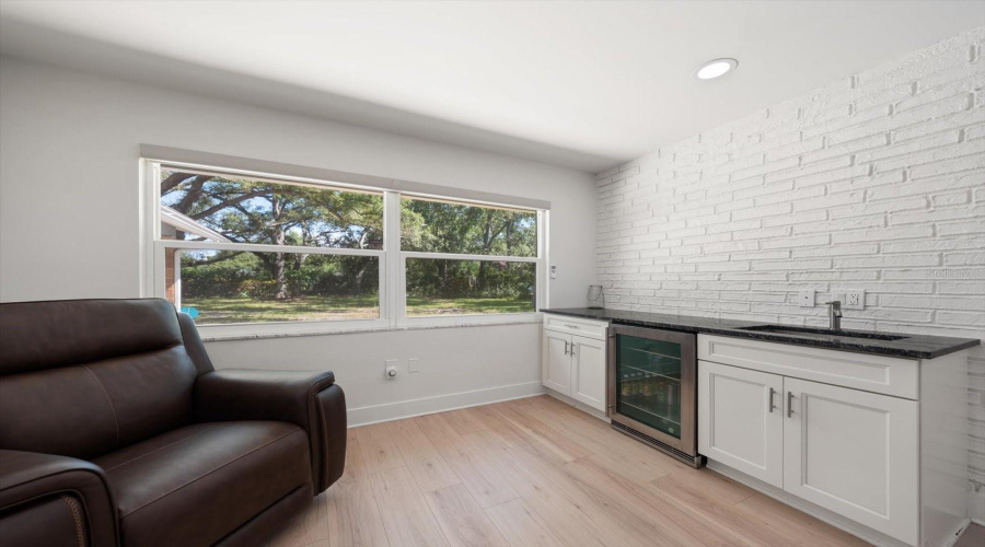 Largo, Florida 33774, 4 Bedroom Bedrooms, ,3 Bathroombathrooms,Residential,For Sale,108Th,0,Mfrtb8542190