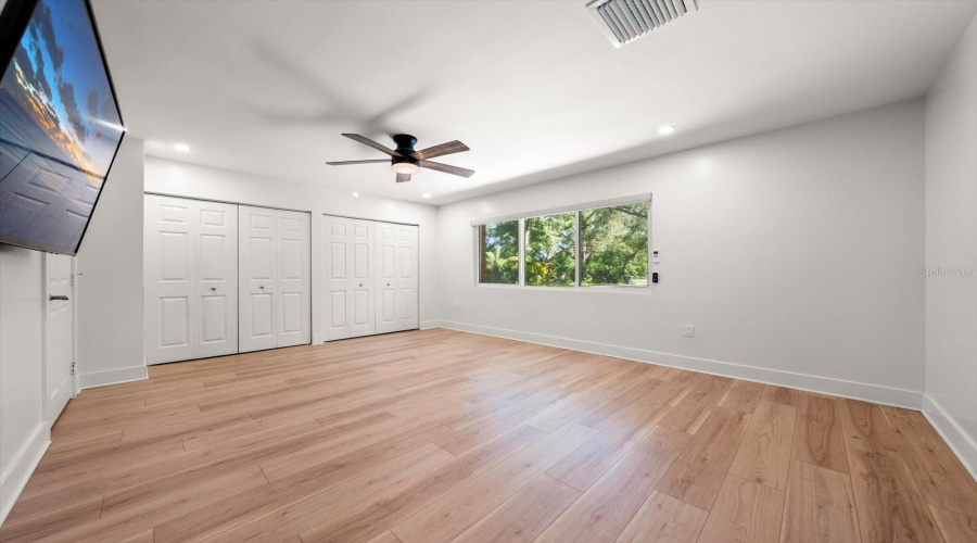 Largo, Florida 33774, 4 Bedroom Bedrooms, ,3 Bathroombathrooms,Residential,For Sale,108Th,0,Mfrtb8542190