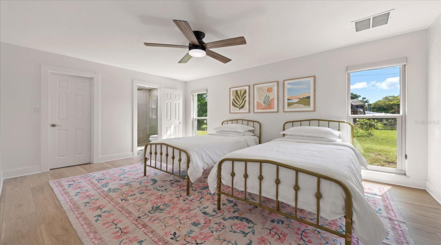 Largo, Florida 33774, 4 Bedroom Bedrooms, ,3 Bathroombathrooms,Residential,For Sale,108Th,0,Mfrtb8542190