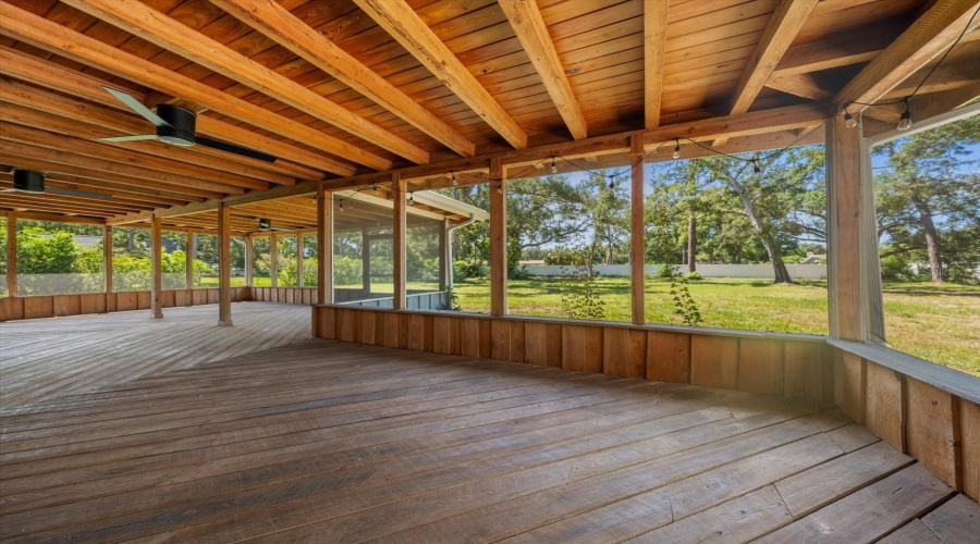 Largo, Florida 33774, 4 Bedroom Bedrooms, ,3 Bathroombathrooms,Residential,For Sale,108Th,0,Mfrtb8542190