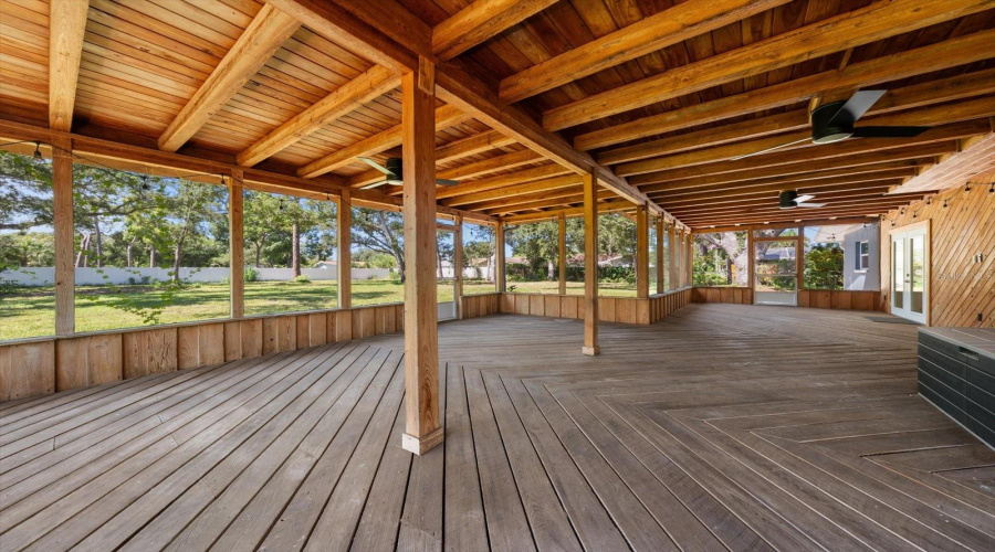 Largo, Florida 33774, 4 Bedroom Bedrooms, ,3 Bathroombathrooms,Residential,For Sale,108Th,0,Mfrtb8542190