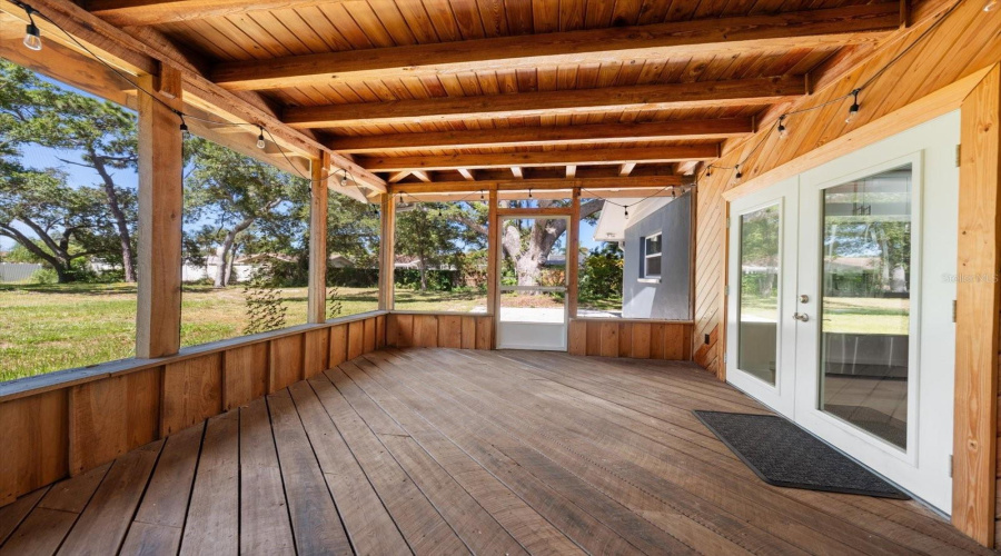 Largo, Florida 33774, 4 Bedroom Bedrooms, ,3 Bathroombathrooms,Residential,For Sale,108Th,0,Mfrtb8542190