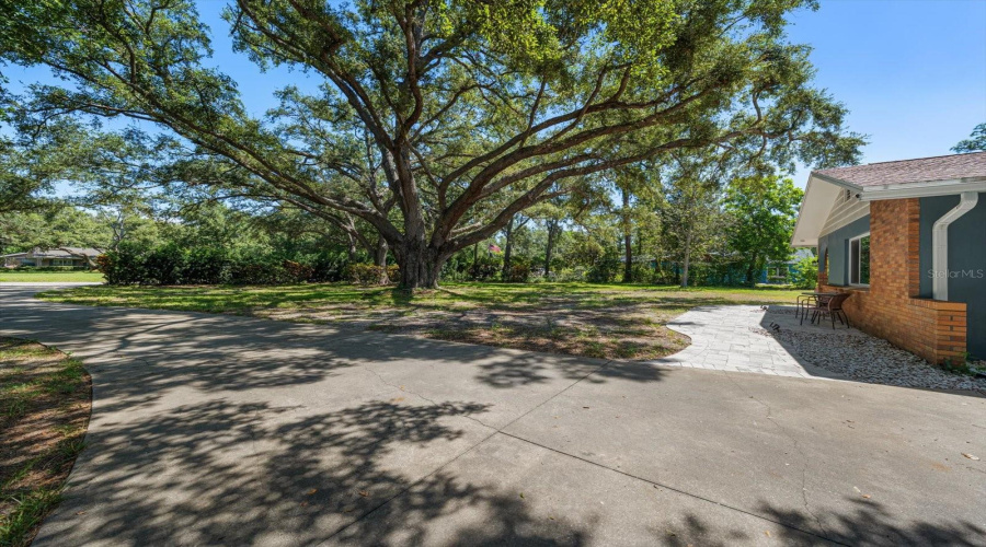 Largo, Florida 33774, 4 Bedroom Bedrooms, ,3 Bathroombathrooms,Residential,For Sale,108Th,0,Mfrtb8542190