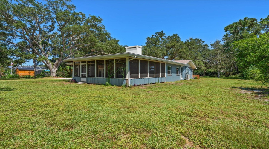 Largo, Florida 33774, 4 Bedroom Bedrooms, ,3 Bathroombathrooms,Residential,For Sale,108Th,0,Mfrtb8542190