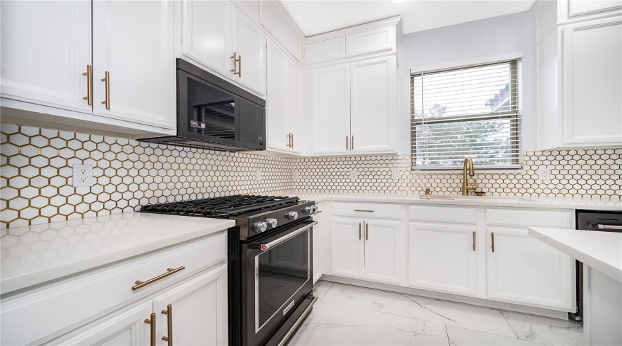 Debary, Florida 32713, 4 Bedroom Bedrooms, ,3 Bathroombathrooms,Residential,For Sale,Ancona,0,Mfro6381760