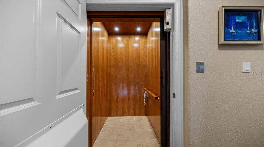 Redington Shores, Florida 33708, 3 Bedroom Bedrooms, ,3 Bathroombathrooms,Residential,For Sale,175Th Terrace,0,Mfrtb8465826