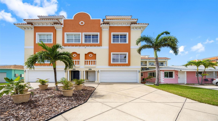Redington Shores, Florida 33708, 3 Bedroom Bedrooms, ,3 Bathroombathrooms,Residential,For Sale,175Th Terrace,0,Mfrtb8465826