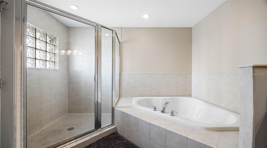 Redington Shores, Florida 33708, 3 Bedroom Bedrooms, ,3 Bathroombathrooms,Residential,For Sale,175Th Terrace,0,Mfrtb8465826
