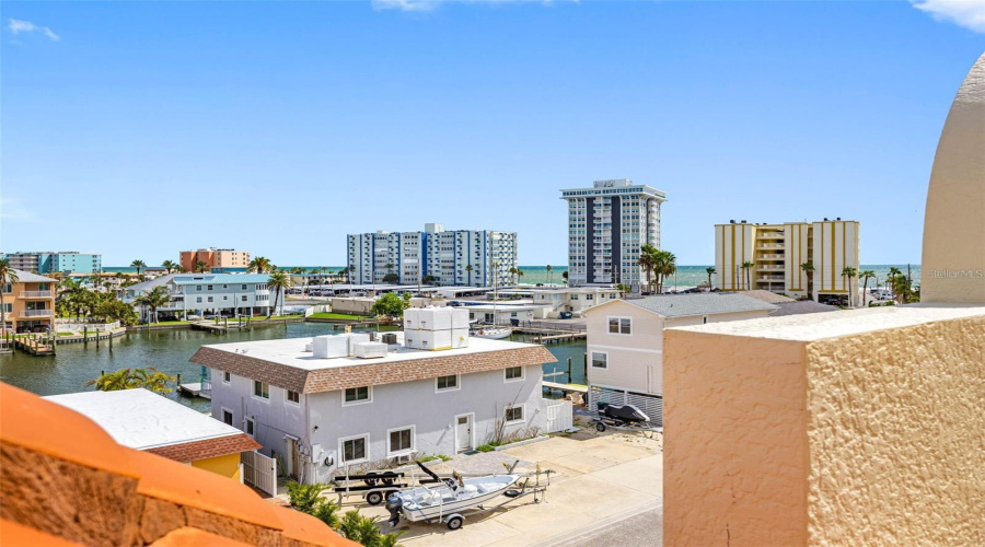 Redington Shores, Florida 33708, 3 Bedroom Bedrooms, ,3 Bathroombathrooms,Residential,For Sale,175Th Terrace,0,Mfrtb8465826