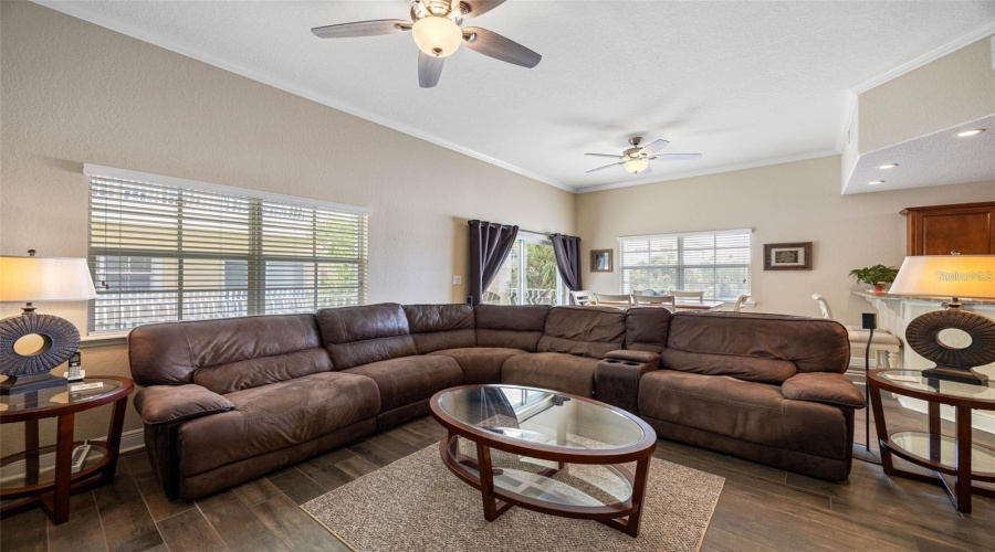 Redington Shores, Florida 33708, 3 Bedroom Bedrooms, ,3 Bathroombathrooms,Residential,For Sale,175Th Terrace,0,Mfrtb8465826