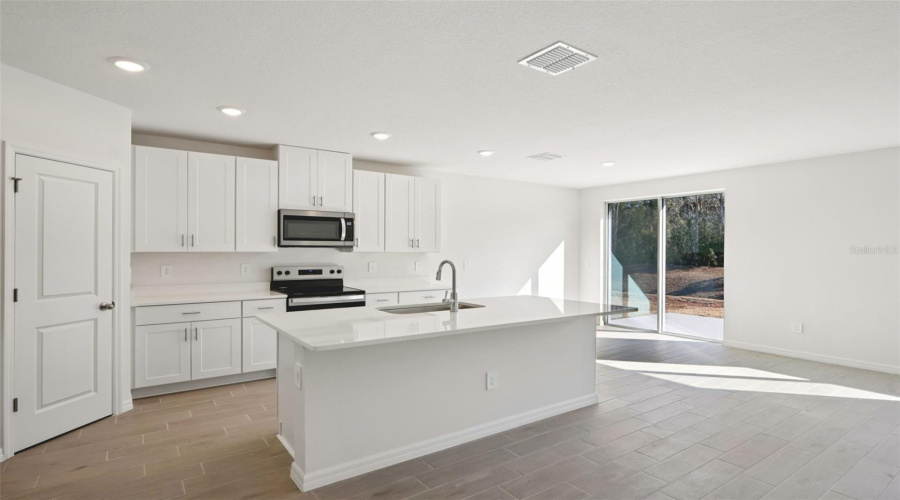 Brooksville, Florida 34601, 4 Bedroom Bedrooms, ,3 Bathroombathrooms,Residential,For Sale,Ray Creek,0,Mfrtb8474653