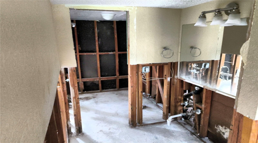 Primay Bathroom (Ensuite)