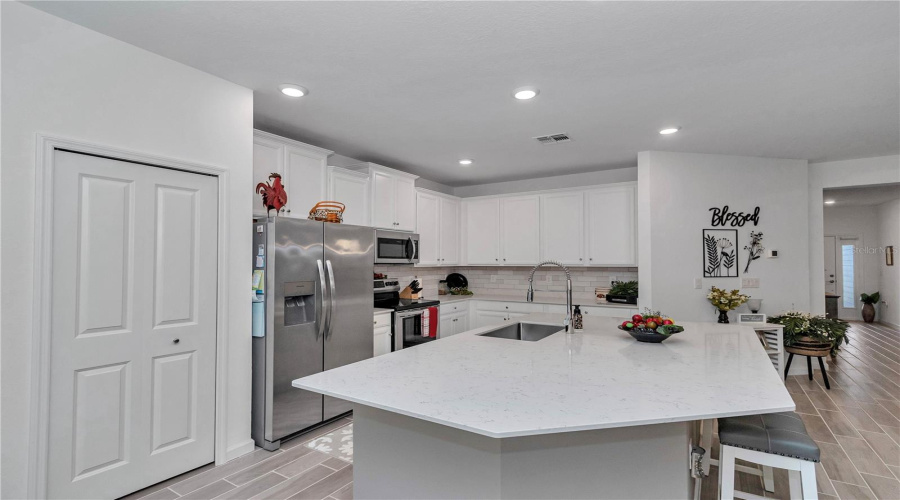 Ocala, Florida 34481, 4 Bedroom Bedrooms, ,2 Bathroombathrooms,Residential,For Sale,74Th,0,Mfro6413684