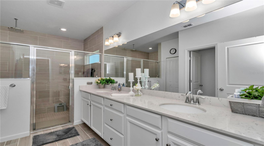 Ocala, Florida 34481, 4 Bedroom Bedrooms, ,2 Bathroombathrooms,Residential,For Sale,74Th,0,Mfro6413684