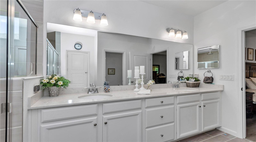 Ocala, Florida 34481, 4 Bedroom Bedrooms, ,2 Bathroombathrooms,Residential,For Sale,74Th,0,Mfro6413684