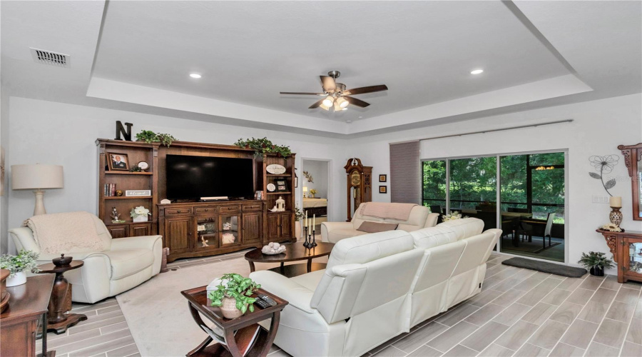 Ocala, Florida 34481, 4 Bedroom Bedrooms, ,2 Bathroombathrooms,Residential,For Sale,74Th,0,Mfro6413684
