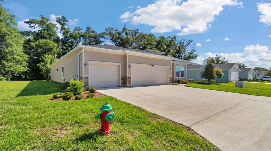 Ocala, Florida 34481, 4 Bedroom Bedrooms, ,2 Bathroombathrooms,Residential,For Sale,74Th,0,Mfro6413684