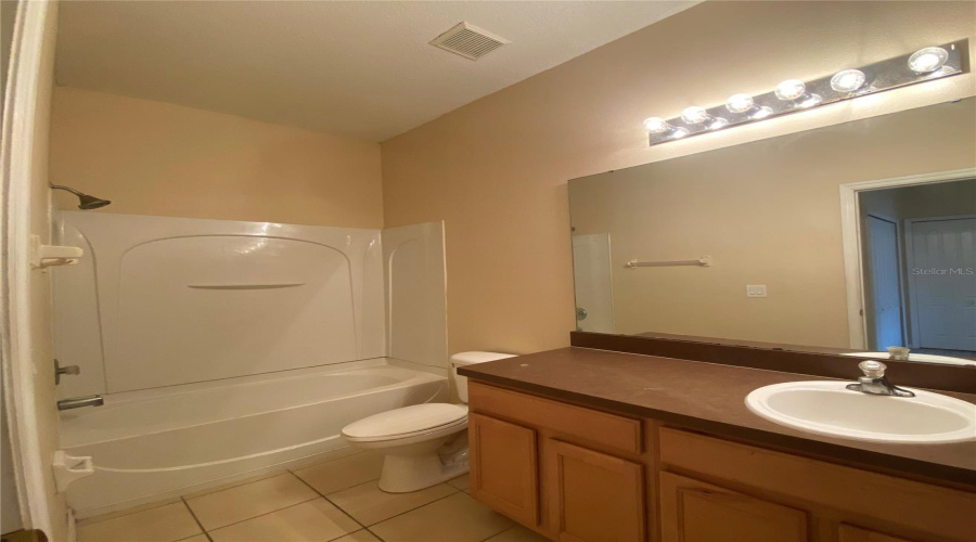 Orlando, Florida 32822, 3 Bedroom Bedrooms, ,2 Bathroombathrooms,Residential,For Sale,Goldenrod,0,Mfrs5156333