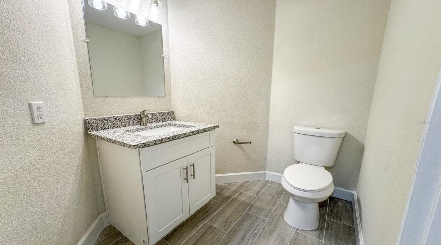 Oviedo, Florida 32765, 4 Bedroom Bedrooms, ,2 Bathroombathrooms,Residential,For Sale,Bentley,0,Mfro6340046