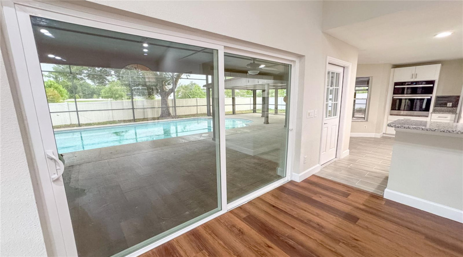 Oviedo, Florida 32765, 4 Bedroom Bedrooms, ,2 Bathroombathrooms,Residential,For Sale,Bentley,0,Mfro6340046
