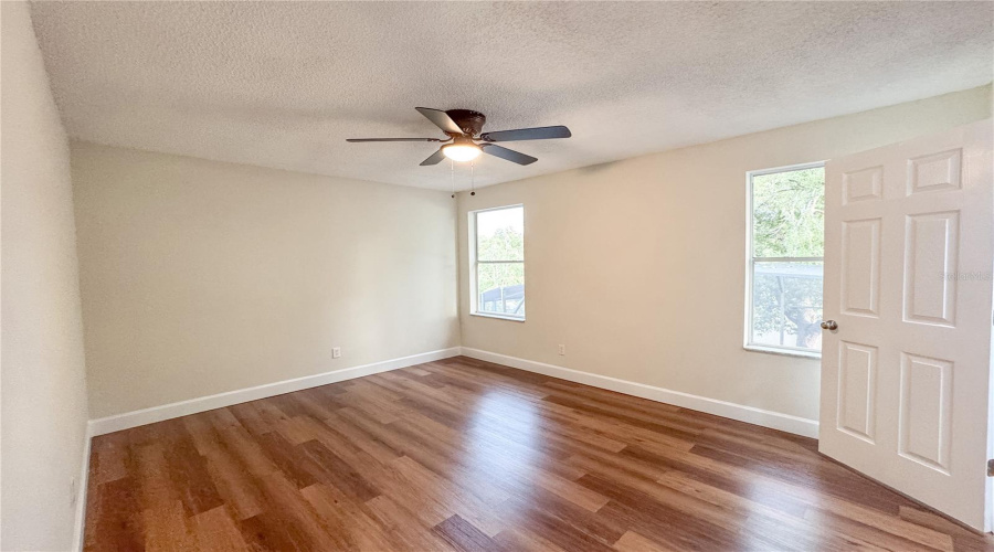 Oviedo, Florida 32765, 4 Bedroom Bedrooms, ,2 Bathroombathrooms,Residential,For Sale,Bentley,0,Mfro6340046