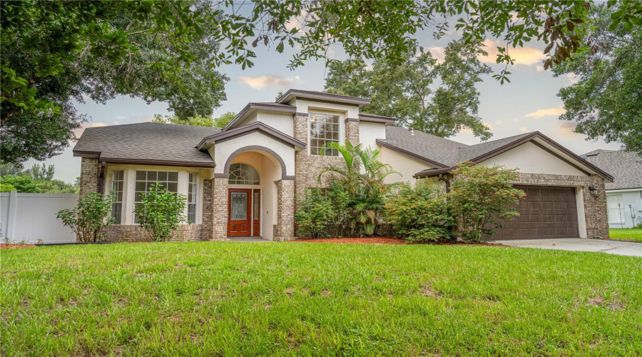 Oviedo, Florida 32765, 4 Bedroom Bedrooms, ,2 Bathroombathrooms,Residential,For Sale,Bentley,0,Mfro6340046