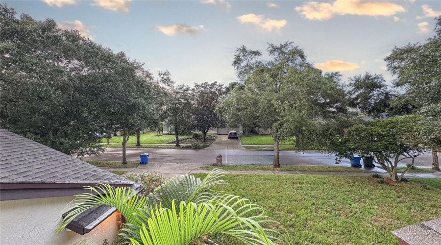 Oviedo, Florida 32765, 4 Bedroom Bedrooms, ,2 Bathroombathrooms,Residential,For Sale,Bentley,0,Mfro6340046