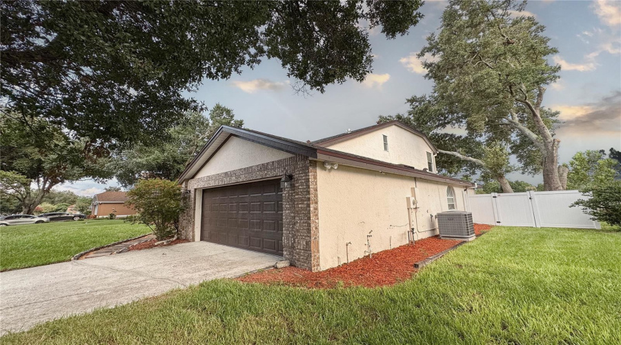 Oviedo, Florida 32765, 4 Bedroom Bedrooms, ,2 Bathroombathrooms,Residential,For Sale,Bentley,0,Mfro6340046