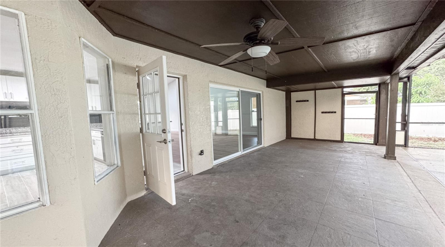 Oviedo, Florida 32765, 4 Bedroom Bedrooms, ,2 Bathroombathrooms,Residential,For Sale,Bentley,0,Mfro6340046
