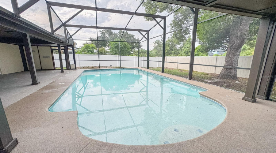 Oviedo, Florida 32765, 4 Bedroom Bedrooms, ,2 Bathroombathrooms,Residential,For Sale,Bentley,0,Mfro6340046