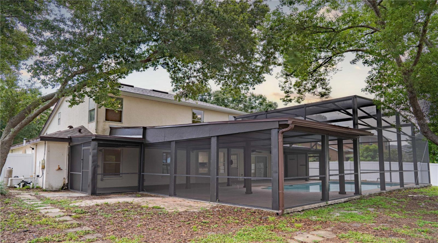 Oviedo, Florida 32765, 4 Bedroom Bedrooms, ,2 Bathroombathrooms,Residential,For Sale,Bentley,0,Mfro6340046
