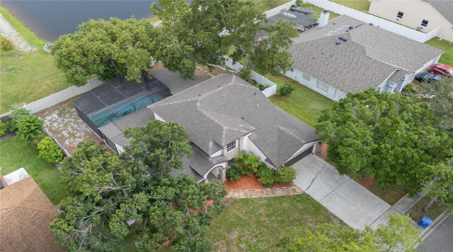 Oviedo, Florida 32765, 4 Bedroom Bedrooms, ,2 Bathroombathrooms,Residential,For Sale,Bentley,0,Mfro6340046