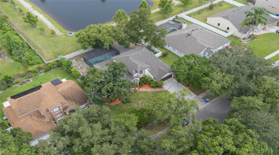 Oviedo, Florida 32765, 4 Bedroom Bedrooms, ,2 Bathroombathrooms,Residential,For Sale,Bentley,0,Mfro6340046