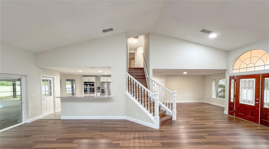Oviedo, Florida 32765, 4 Bedroom Bedrooms, ,2 Bathroombathrooms,Residential,For Sale,Bentley,0,Mfro6340046