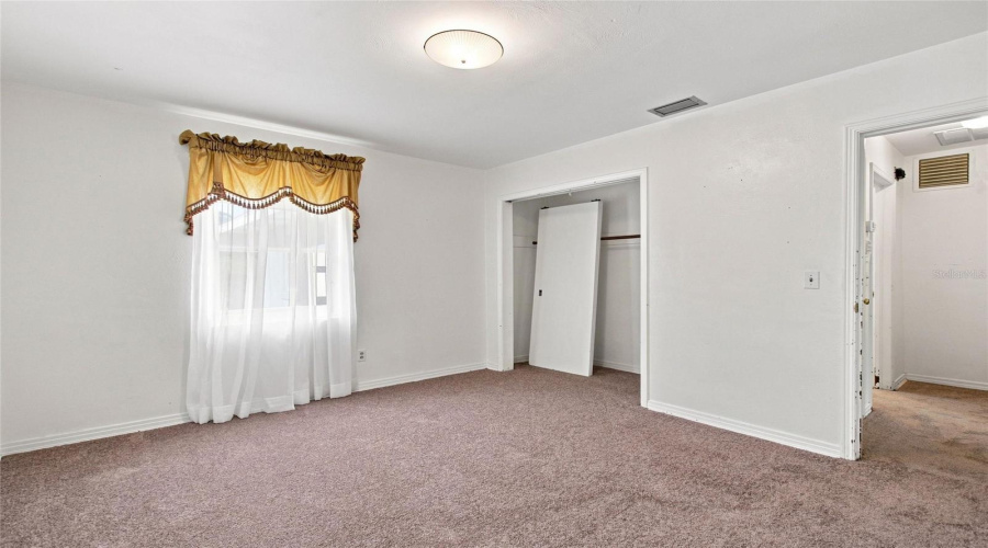Winter Haven, Florida 33881, 2 Bedroom Bedrooms, ,1 Bathroombathrooms,Residential,For Sale,Avenue E,0,Mfrl4963449