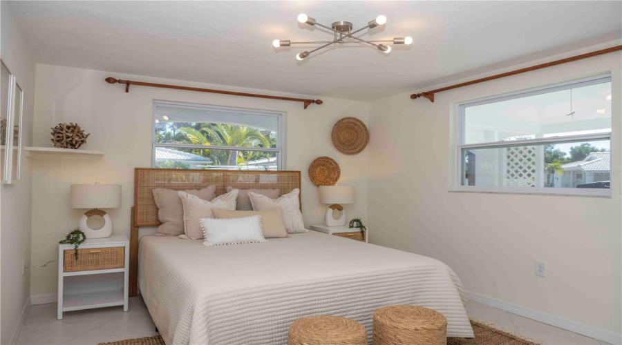 Longboat Key, Florida 34228, 2 Bedroom Bedrooms, ,2 Bathroombathrooms,Residential,For Sale,Spanish,0,Mfra4682513