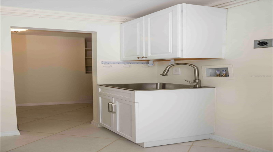 Laundry Rm
