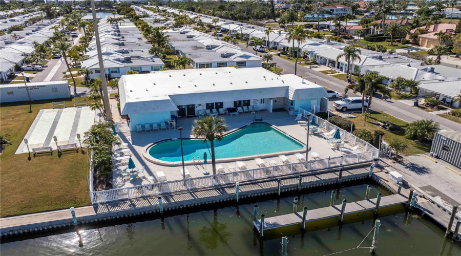 Longboat Key, Florida 34228, 2 Bedroom Bedrooms, ,2 Bathroombathrooms,Residential,For Sale,Spanish,0,Mfra4682513