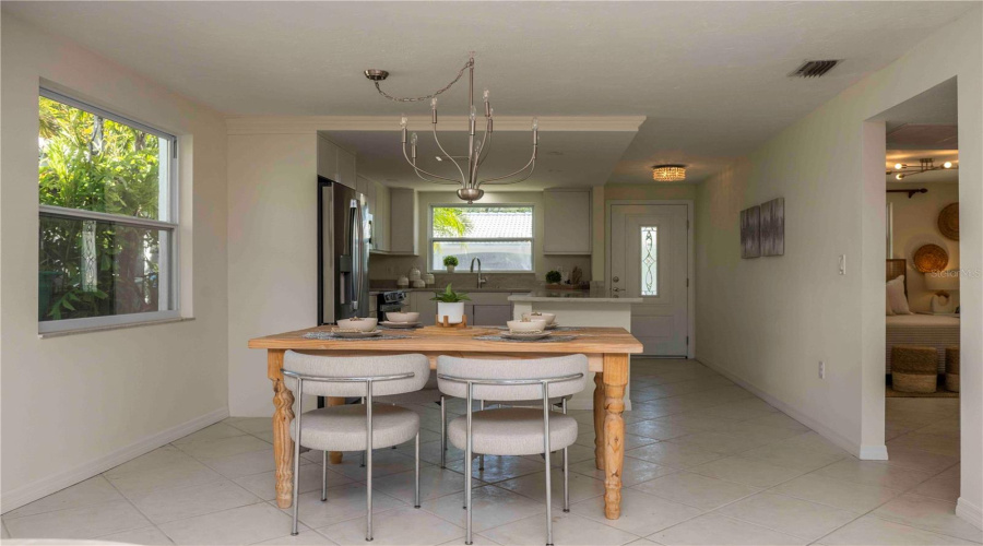 Longboat Key, Florida 34228, 2 Bedroom Bedrooms, ,2 Bathroombathrooms,Residential,For Sale,Spanish,0,Mfra4682513