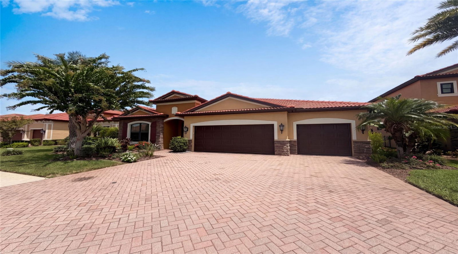 Palm Harbor, Florida 34684, 4 Bedroom Bedrooms, ,3 Bathroombathrooms,Residential,For Sale,Grand Lakeside,0,Mfro6427814