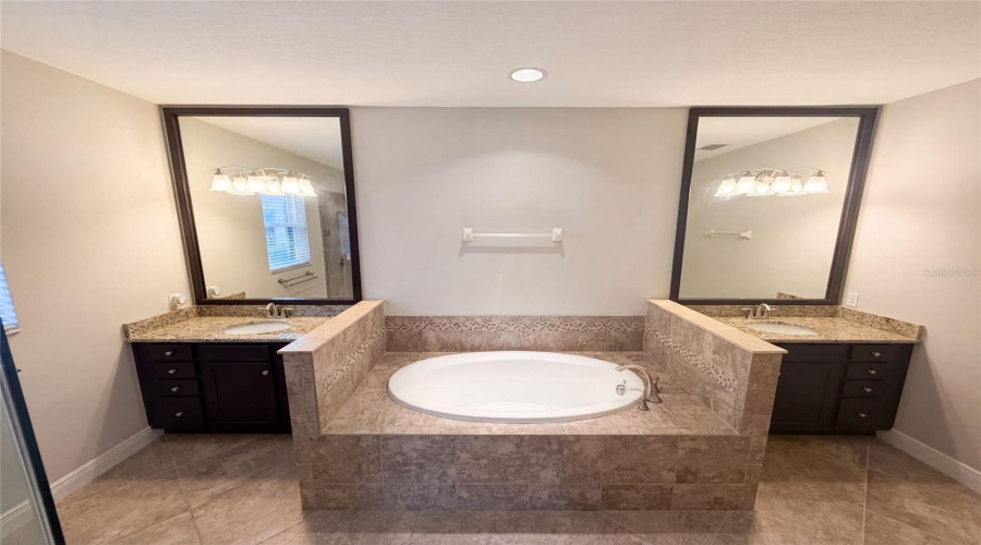 Palm Harbor, Florida 34684, 4 Bedroom Bedrooms, ,3 Bathroombathrooms,Residential,For Sale,Grand Lakeside,0,Mfro6427814