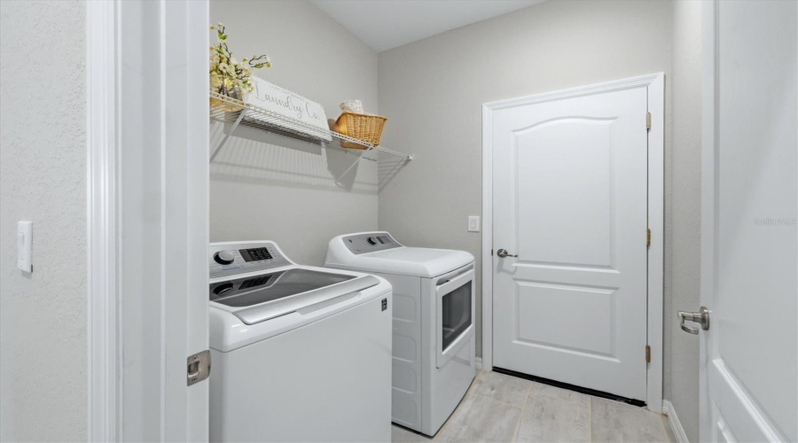 Bradenton, Florida 34211, 4 Bedroom Bedrooms, ,3 Bathroombathrooms,Residential,For Sale,Blue Ridge,0,Mfra4702589