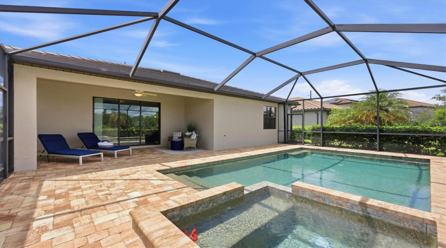 Bradenton, Florida 34211, 4 Bedroom Bedrooms, ,3 Bathroombathrooms,Residential,For Sale,Blue Ridge,0,Mfra4702589
