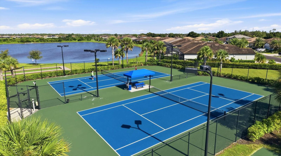 Bradenton, Florida 34211, 4 Bedroom Bedrooms, ,3 Bathroombathrooms,Residential,For Sale,Blue Ridge,0,Mfra4702589