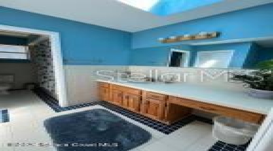 Melbourne Beach, Florida 32951, 3 Bedroom Bedrooms, ,2 Bathroombathrooms,Residential,For Sale,Rita,0,Mfrtb8542577