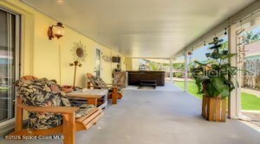 Melbourne Beach, Florida 32951, 3 Bedroom Bedrooms, ,2 Bathroombathrooms,Residential,For Sale,Rita,0,Mfrtb8542577